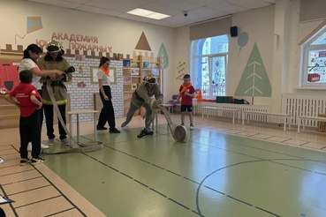 В «Академии юных пожарных» Леноблпожспас прошли семейные соревнования и тематические викторины