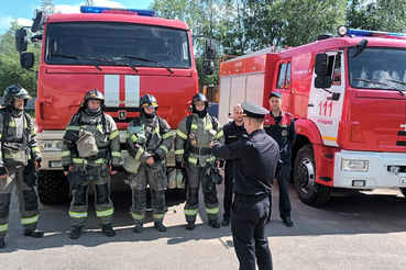 Пожарно-тактические учения в поселке Красный Бор  прошли успешно
