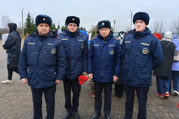 В Волосовском районе прошли траурные мероприятия, посвящённые Дню памяти сожжённых деревень.