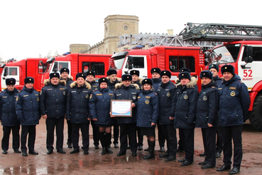 В Гатчине открыли «Сквер спасателей» и чествовали героев-пожарных