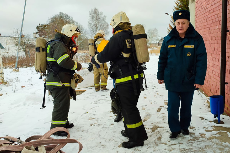 Пожарно-тактические учения прошли в Новоселье