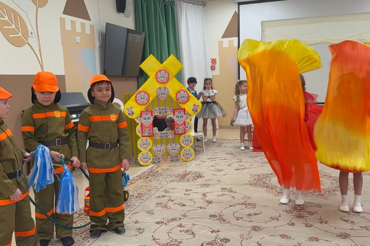 «Кошкин дом» на новый лад: юные пожарные «Искорка» учат безопасности