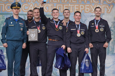 Команда Леноблпожспас завоевала 1 место в международных соревнованиях среди звеньев и отделений газодымозащитной службы на приз им. В. В. Дехтерева