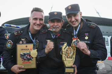 Команда 100 пожарной части Всеволожского отряда Леноблпожспас - чемпион финала «Трасса-01