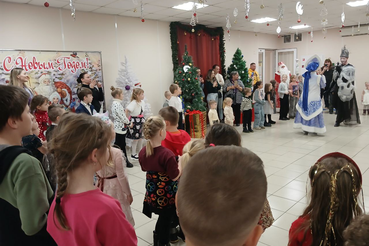 В Культурном центре «Фортуна» состоялась традиционная новогодняя ёлка для детей работников Кировского отряда Леноблпожспас.