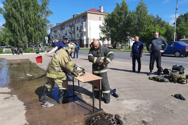 В Бокситогорском районе прошли соревнования по пожарно-прикладному спорту
