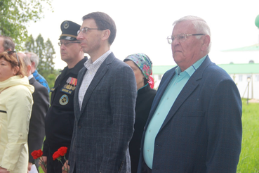 Торжественный митинг, посвященный открытию памятного знака