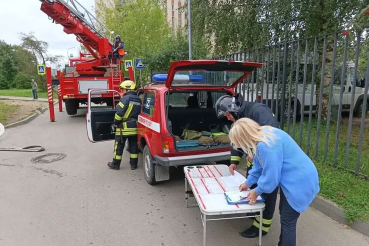 Кингисеппский отряд Леноблпожспас провел пожарно-тактические учения на базе колледжа технологии и сервиса