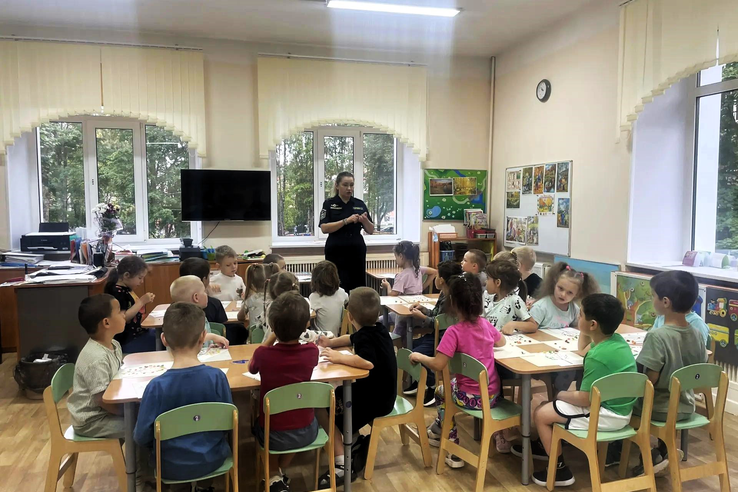 Безопасность начинается с детства: во Всеволожском районе для детей провели занятия по пожарной безопасност