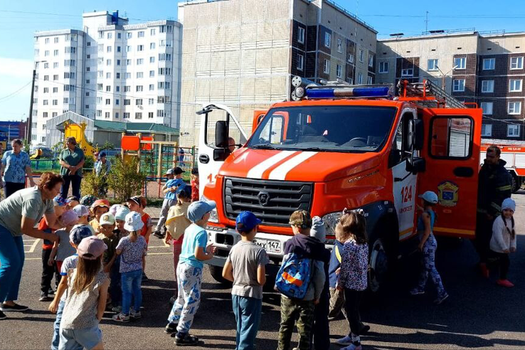 В Кингисеппском детском саду прошли учения пожарных