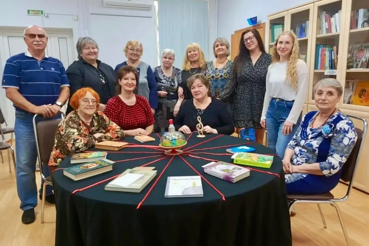 Пожарные — в игре! Встреча «без галстуков». Команда Сланцевского отряда Леноблпожспас одержала победу!