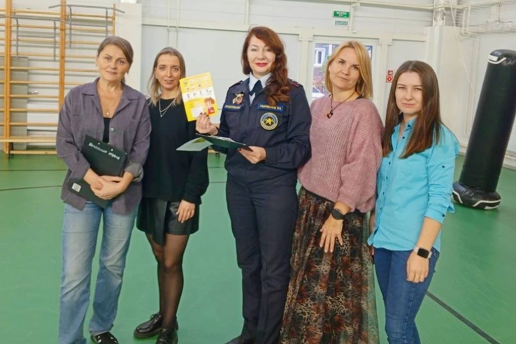 Утром, вечером и днём осторожен будь с огнём